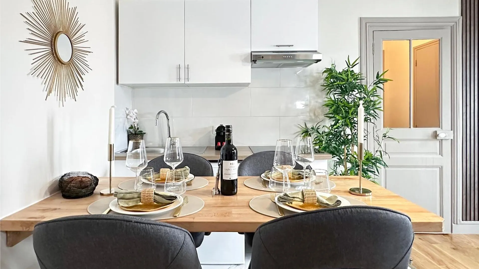 Apartment - Buttes Chaumont's Park -entire Flats Paris