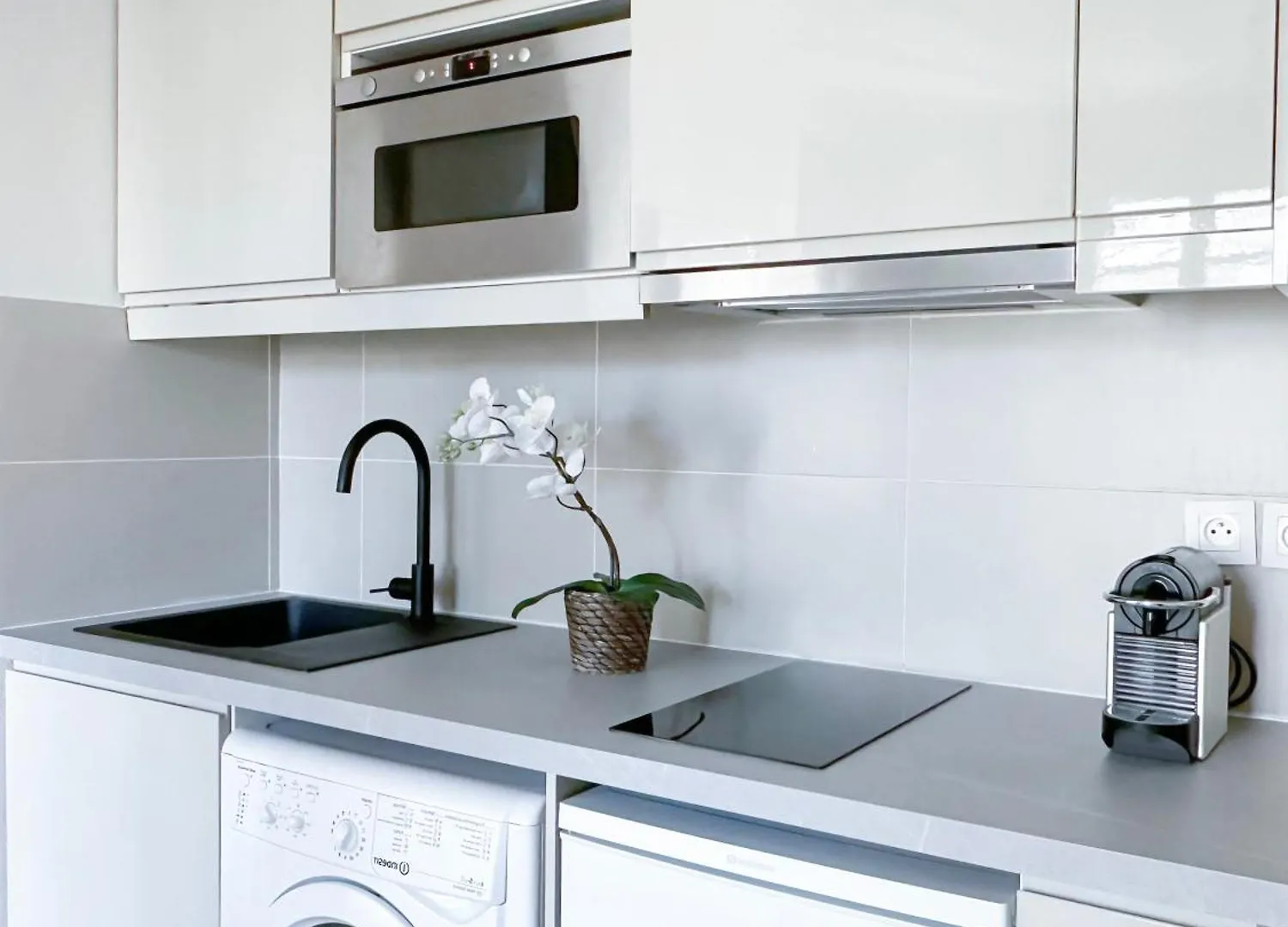 - Buttes Chaumont's Park -entire Flats Apartment Paris